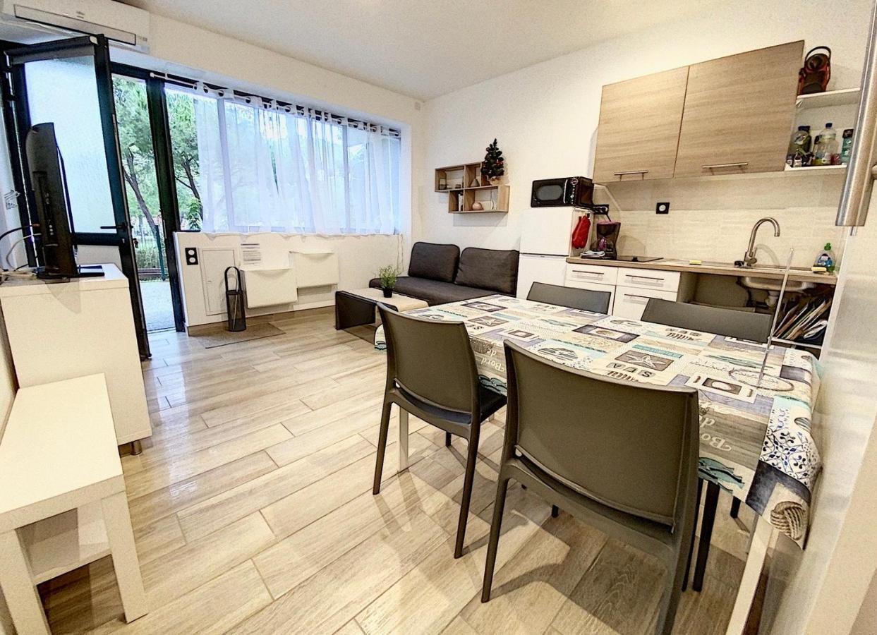 F2 "Le Parc" Clim, Wifi, Pmr Apartment Balaruc-les-Bains Ngoại thất bức ảnh